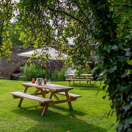 The Lion Hotel Leintwardine Buitenkant foto